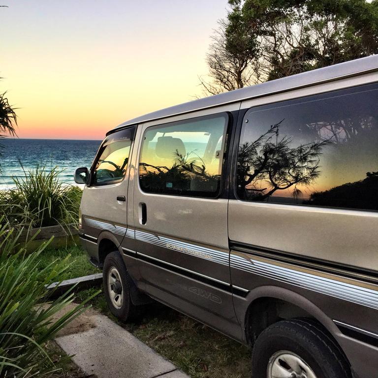 Stradbroke Island Beach Hotel Point Lookout Buitenkant foto